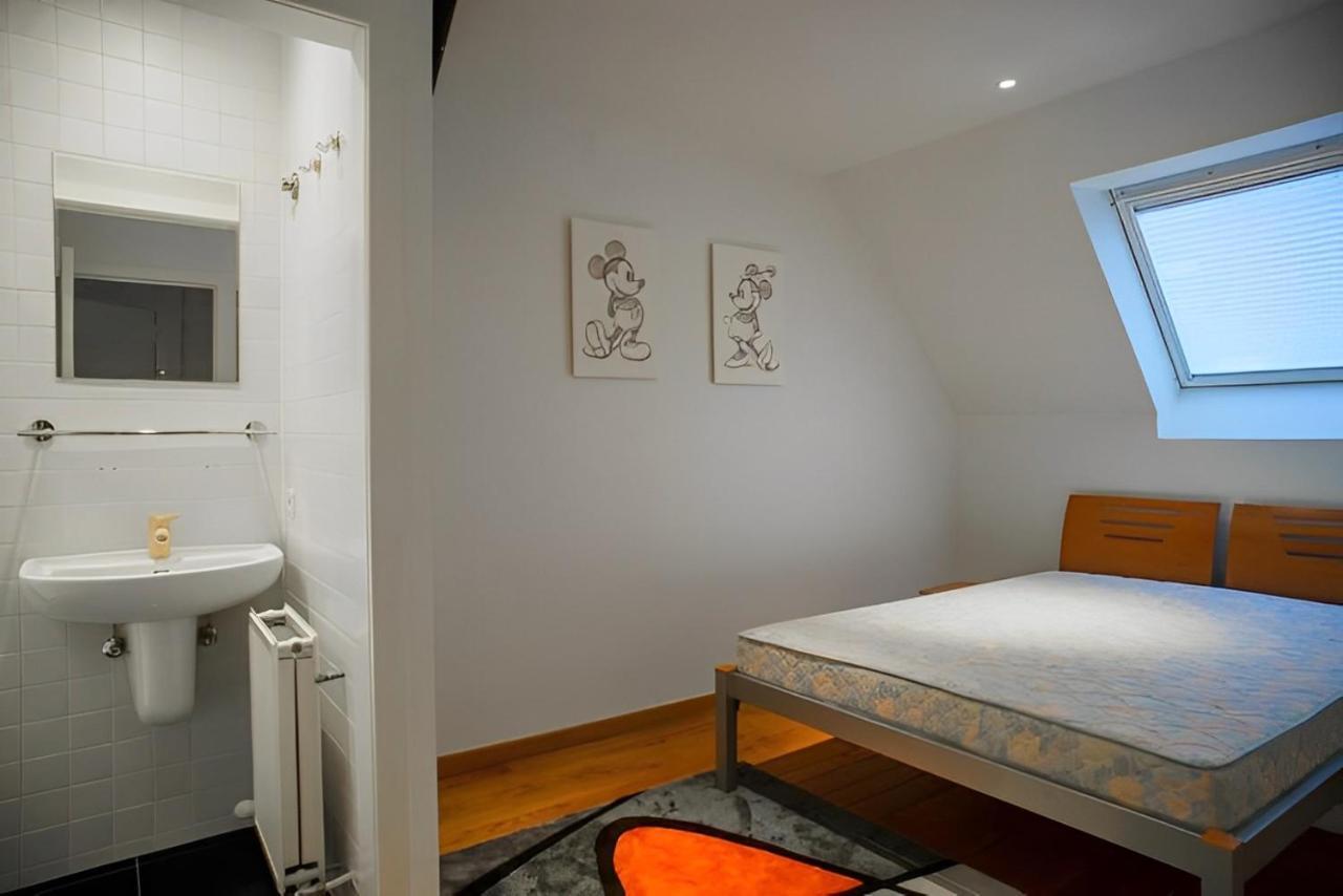 Big And Comfortable Triplex In Knokke Extérieur photo
