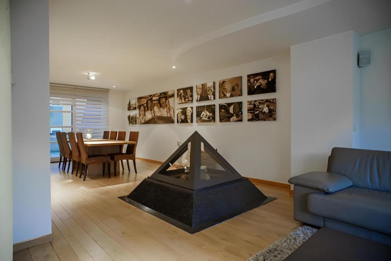 Big And Comfortable Triplex In Knokke Extérieur photo