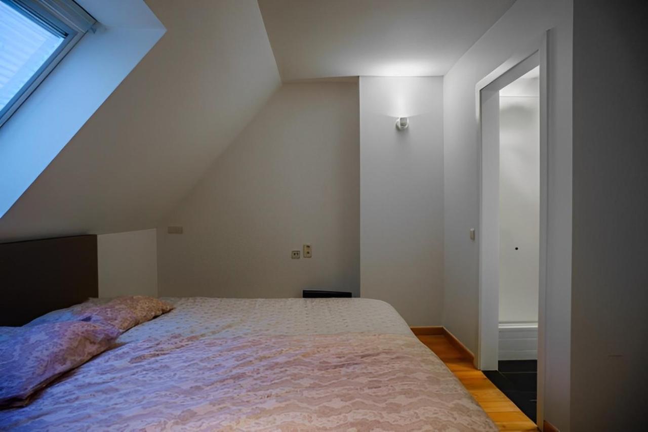 Big And Comfortable Triplex In Knokke Extérieur photo