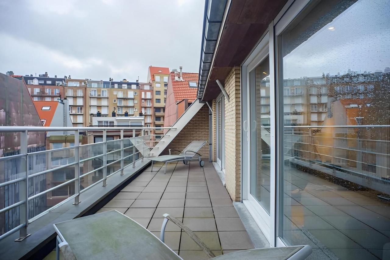 Big And Comfortable Triplex In Knokke Extérieur photo
