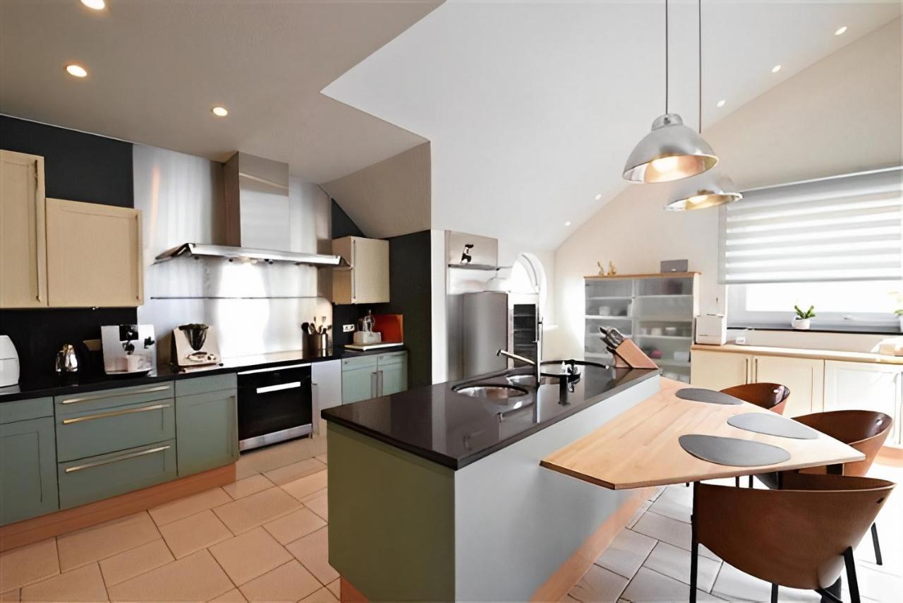 Big And Comfortable Triplex In Knokke Extérieur photo